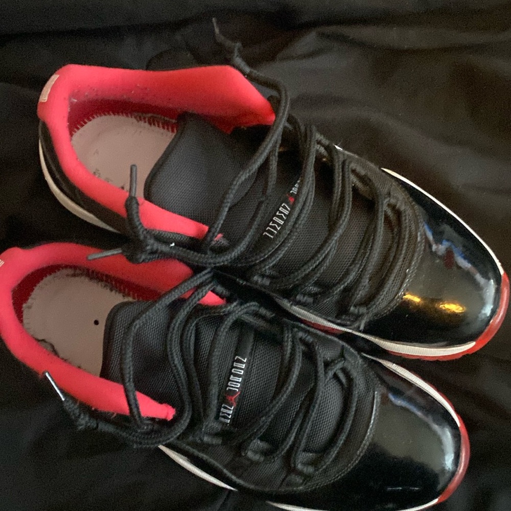 Jordan 11 low bred